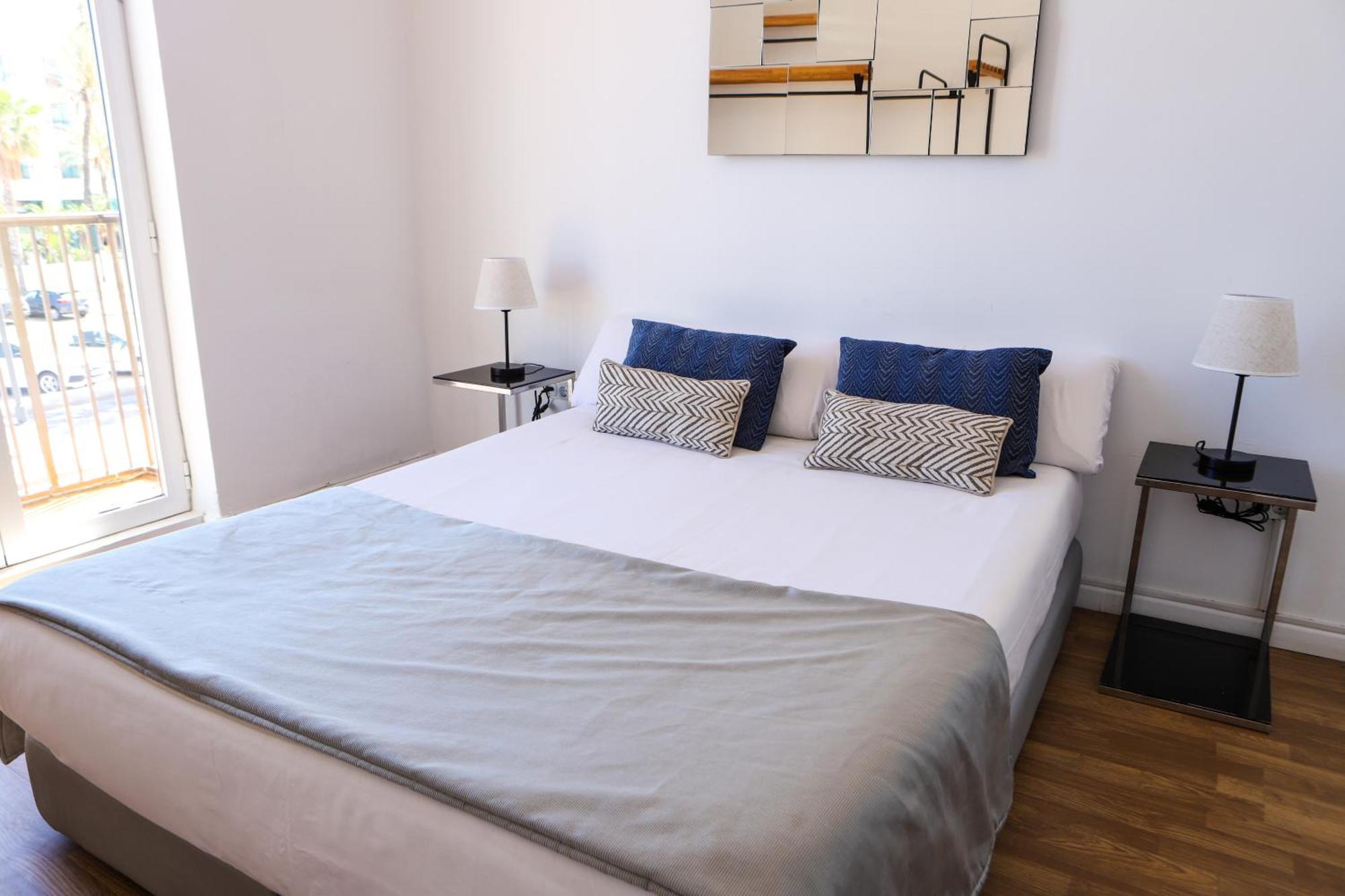 Valencia Luxury - Malvarrosa Beach Bagian luar foto