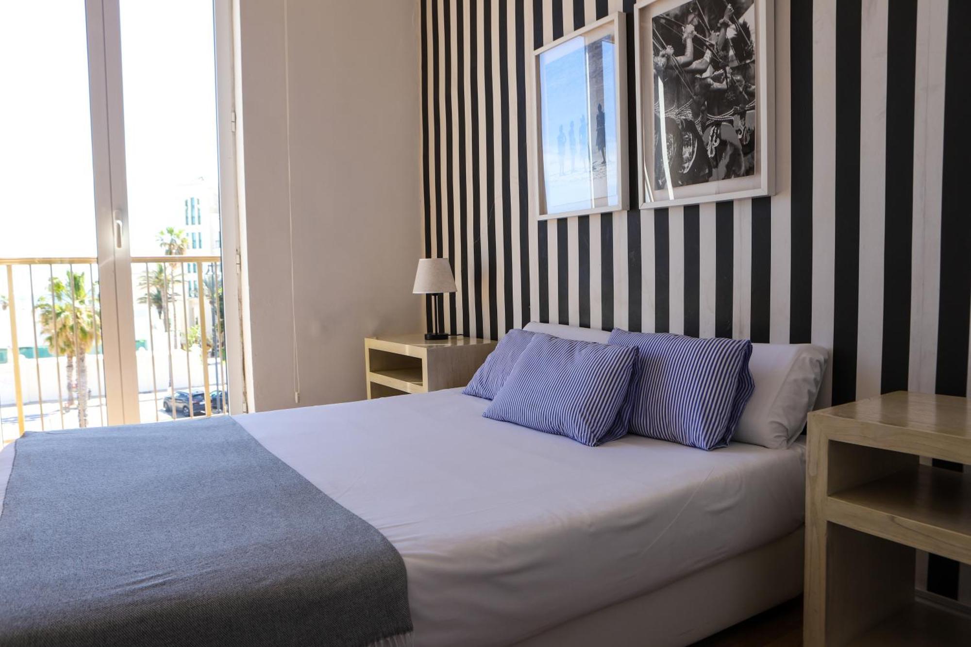 Valencia Luxury - Malvarrosa Beach Bagian luar foto